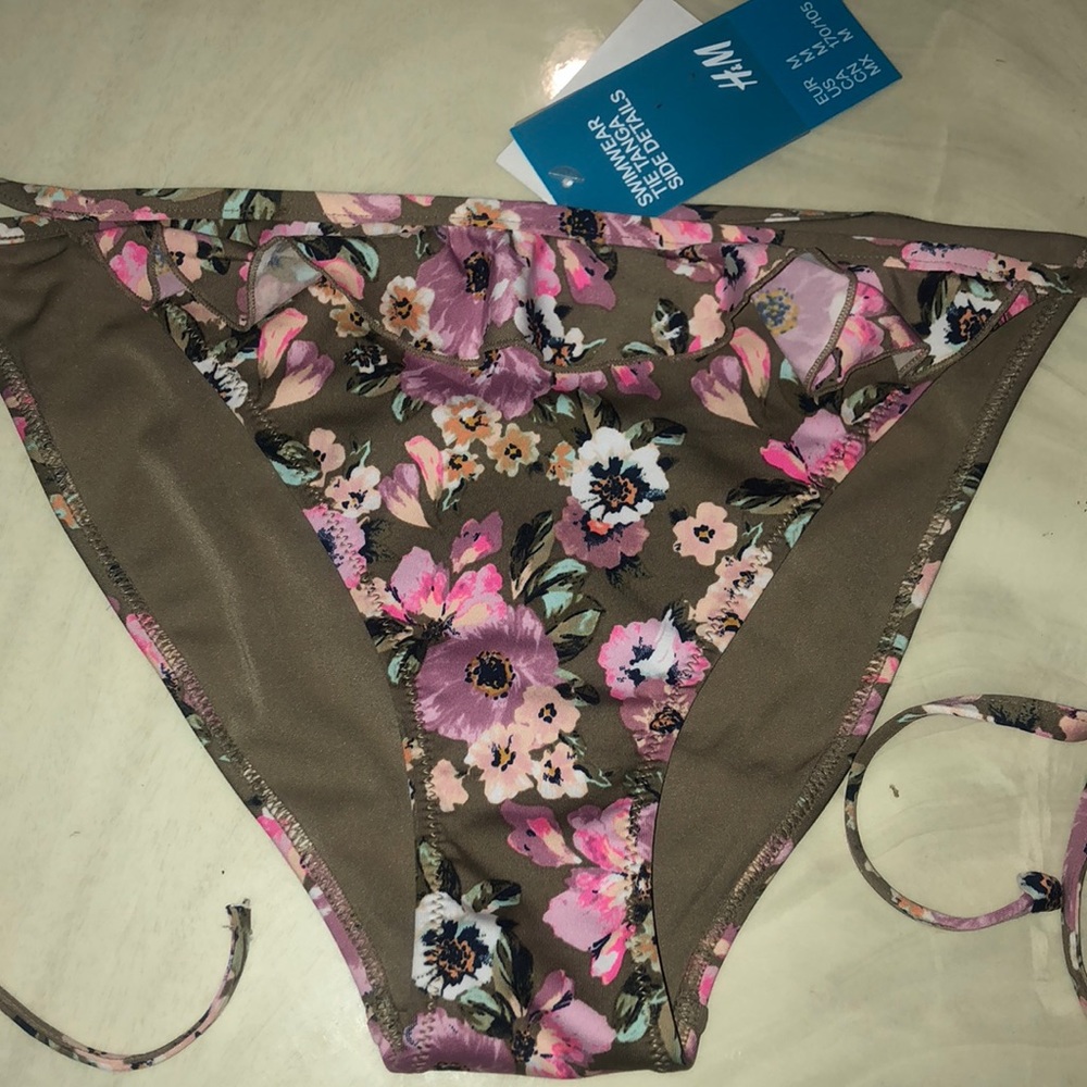 H&M blooming bouquet swimsuit top and bottom